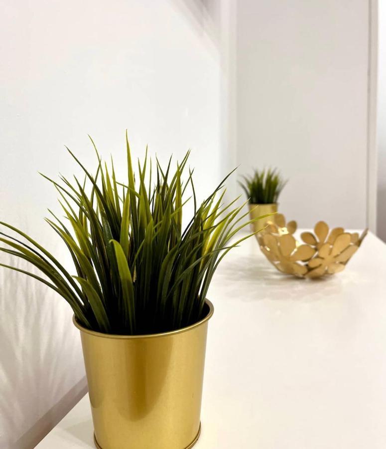 Maximilian Dreams Apartment Madrid Exterior foto